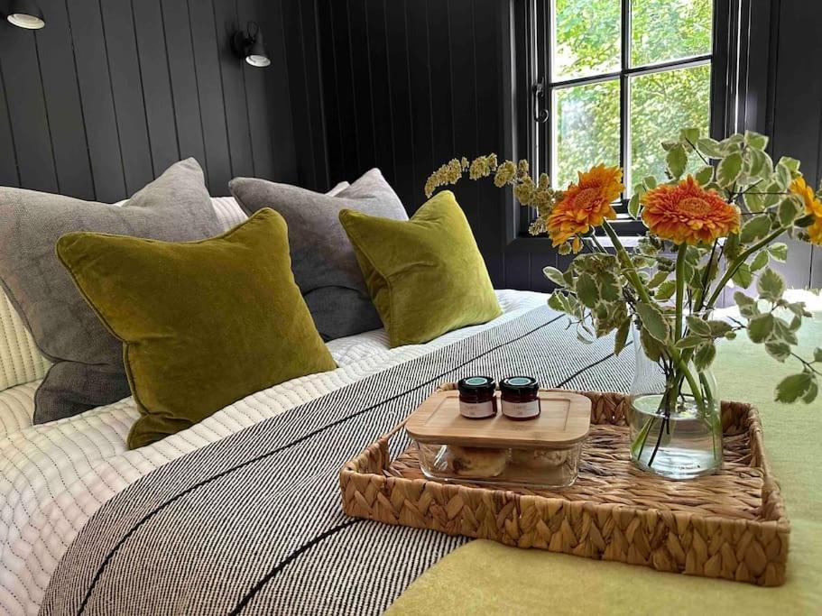 Cornwall Woodland Shepherd'S Hut - Dennis Hut โบดมิน ภายนอก รูปภาพ